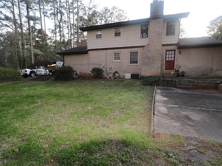 1302 Stephens St SW — Photo 6
