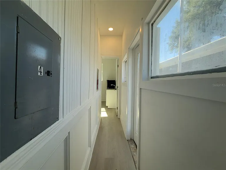 401 E Columbus Dr #4 — Photo 7