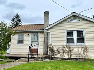 18 Peters Ave, Beech Creek, PA 16822