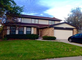 758 W Peregrine Dr, Palatine, IL 60067