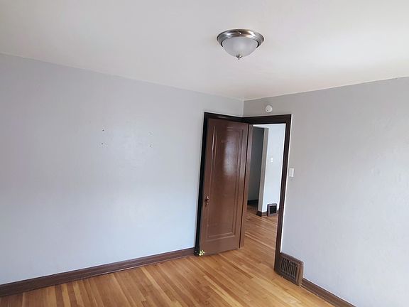 2nd image of 3009 Gary Dr