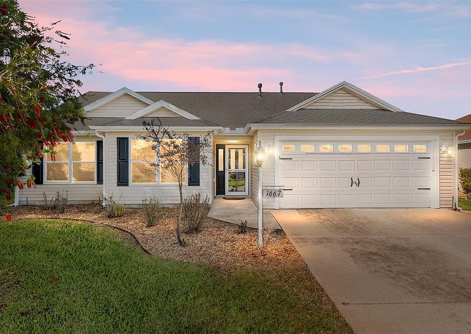 1st image of 1667 Abernethy Pl