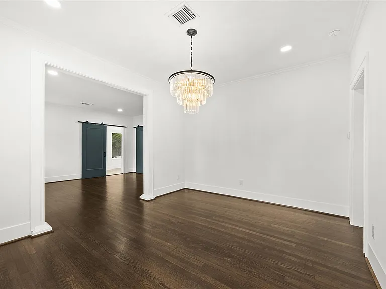1123 Bomar St — Photo 14