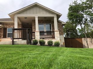 111 Helena Ct, Uhland, TX 78640