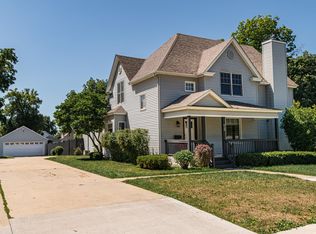 412 2nd St NW, Stewartville, MN 55976