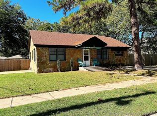 703 N Vinita Ave, Tahlequah, OK 74464