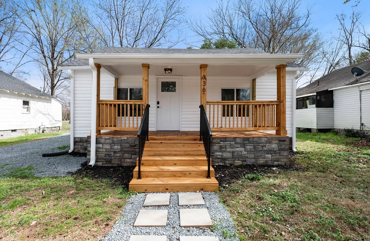 2 bed, 771 sqft, $1,475 — Photo 1