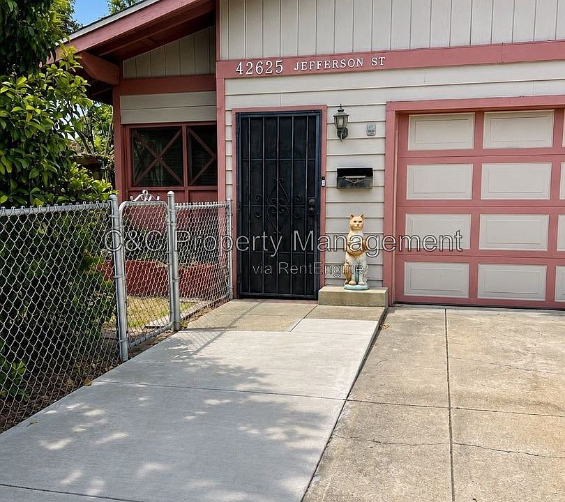 1st image of 42625 Jefferson St