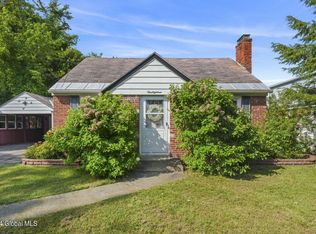 118 Vaughn Dr, Albany, NY 12203