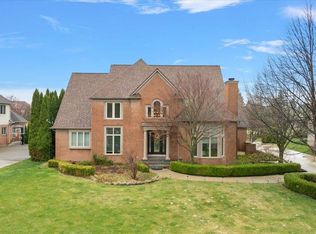 2648 Pebble Beach Dr, Oakland, MI