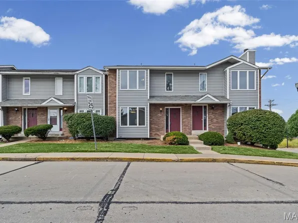 1728 Forest Hills Dr Unit B, Saint Charles, MO 63303