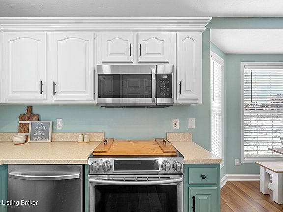 4th image of 146 Fillmore Cir