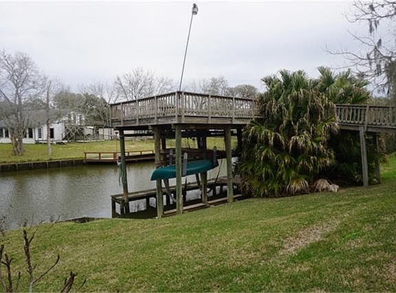 2nd image of 615 Shady Oaks Hbr