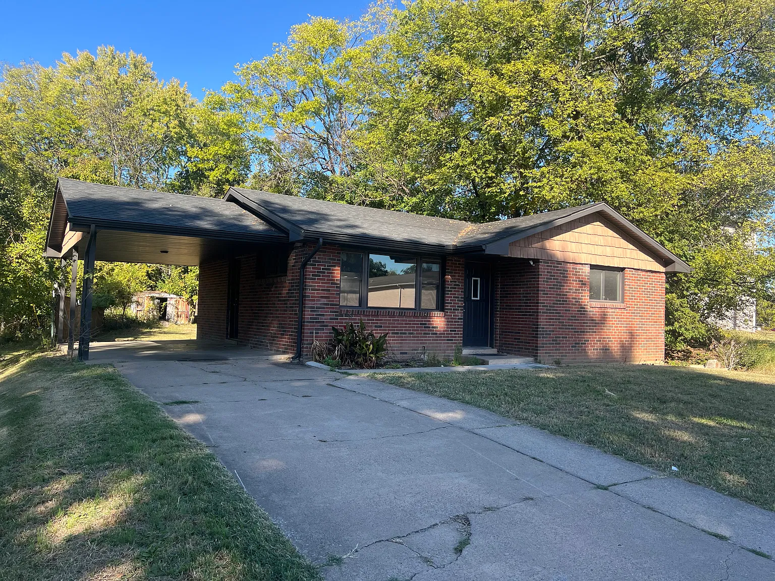 3 bed, 1135 sqft, $1,250 — Photo 1