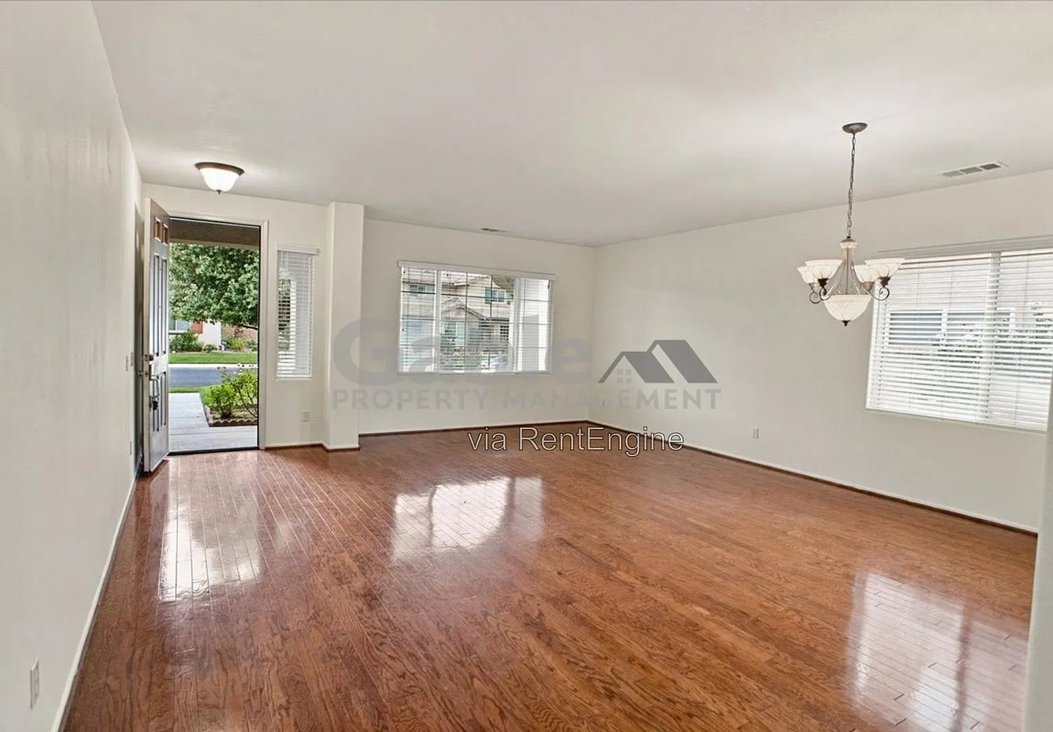 4 bed, 3.0 bath, 2588 sqft, $4,600 — Photo 4