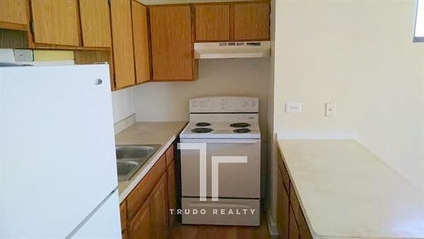 1st image of 3631 W Dickens Ave APT 2B