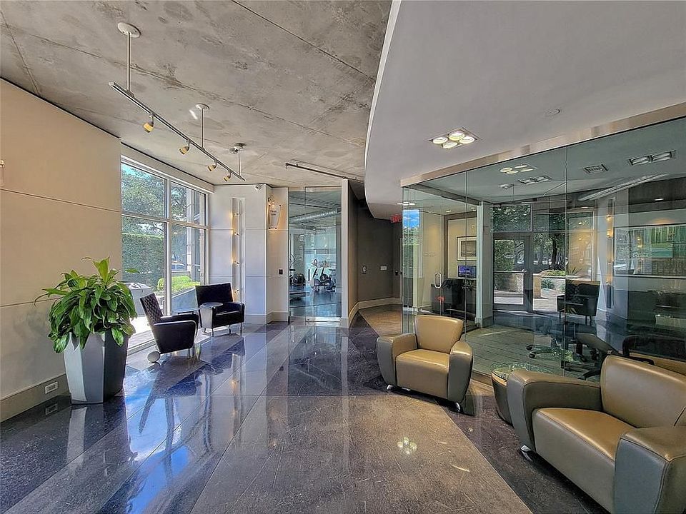 1st image of 1901 Post Oak Blvd APT 1106
