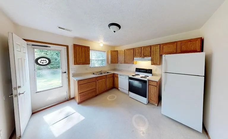 308 S Bentley St — Photo 1