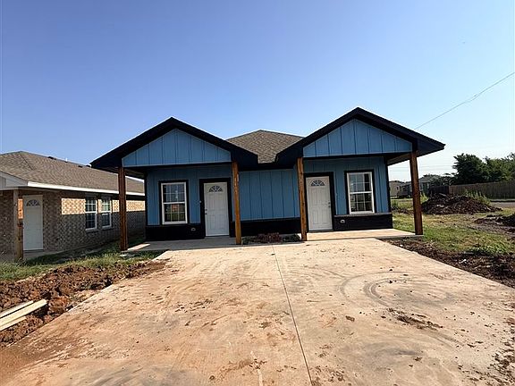 2nd image of 1403/1405 SW Bishop Rd