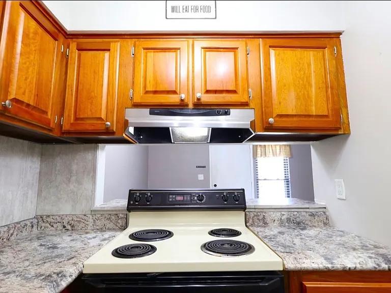 647 Villa Rd #G — Photo 8
