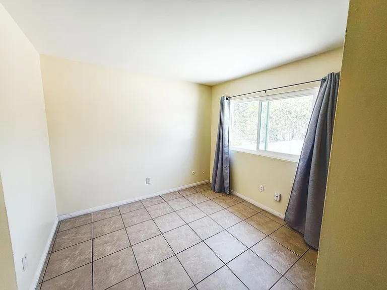 730 Mission Grove Pl — Photo 10