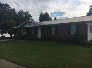 1013 Ridge Dr, Perryville, MO 63775