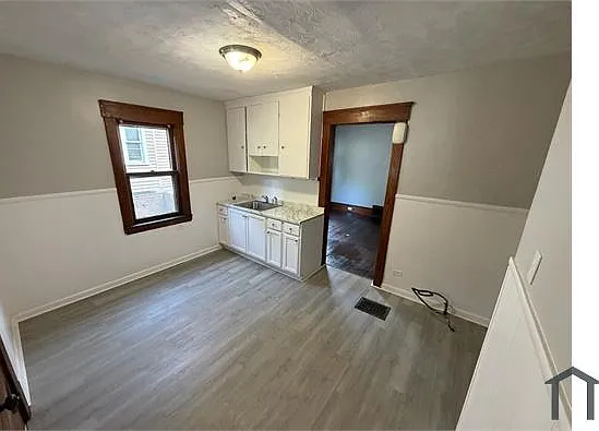 7425 Indiana Ave — Photo 2