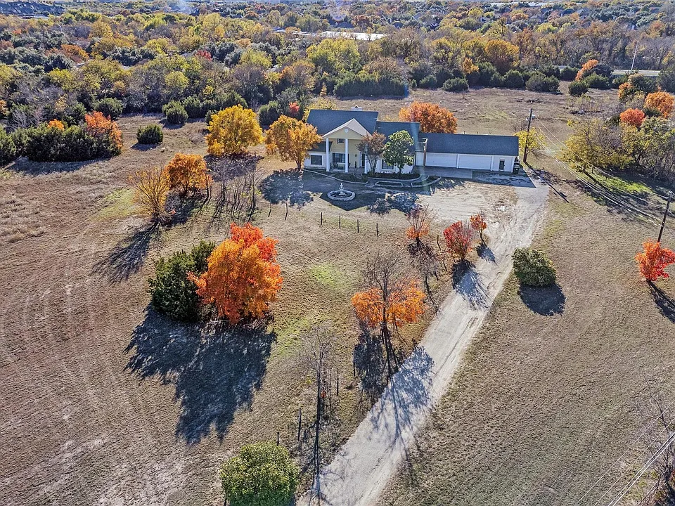 1294 Lake Dr