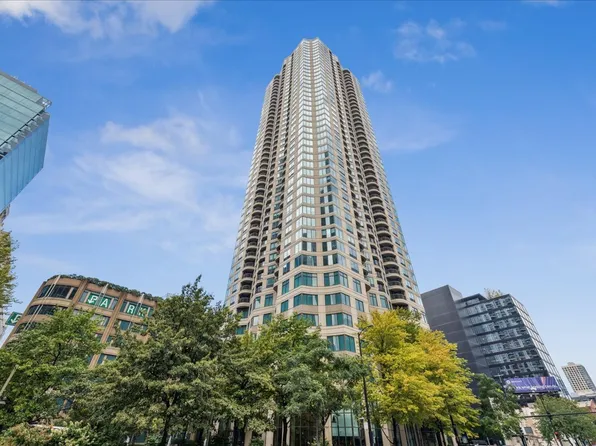 400 N Lasalle St #1410, Chicago, IL 60614