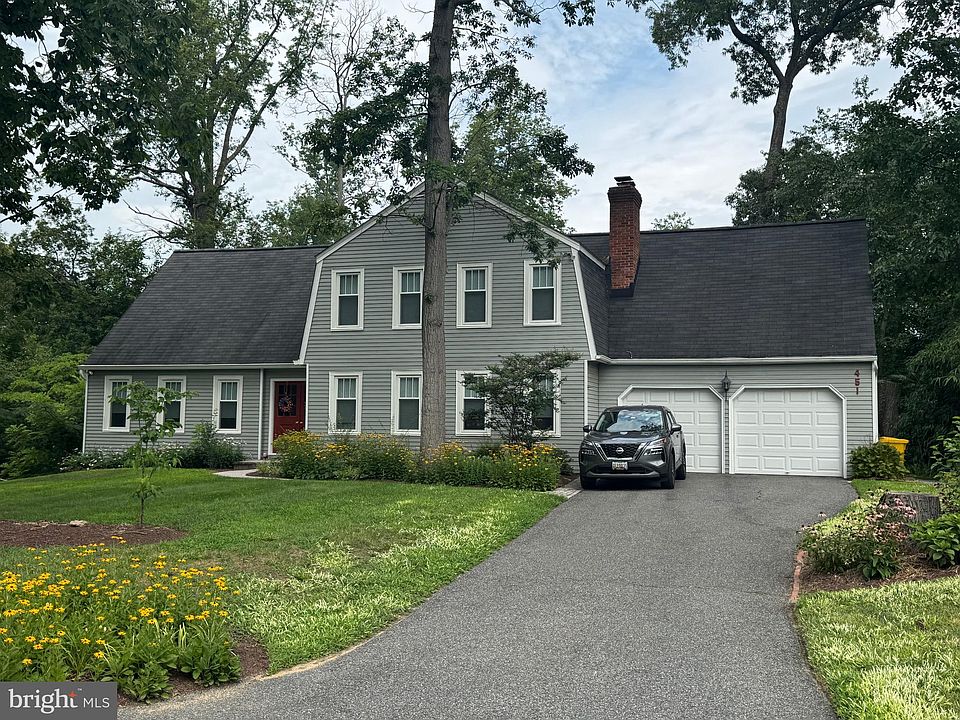1st image of 451 Fairlane Ct
