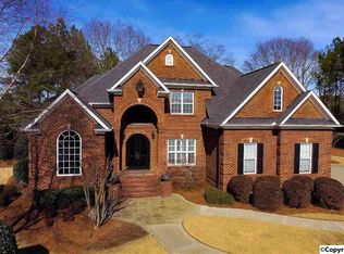 1812 Caroline Ct, Southside, AL 35907