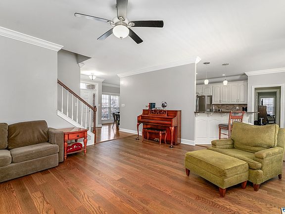 4th image of 109 Alexandria Dr