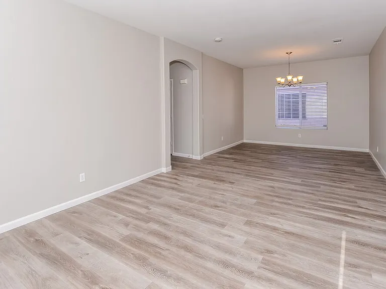 3413 Adventure Ct — Photo 4