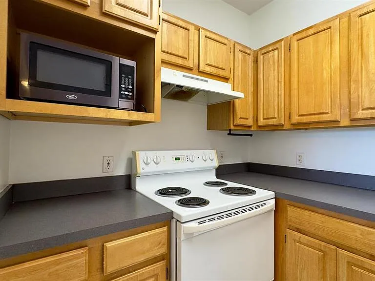 6413 Astor Village Ave #309 — Photo 13