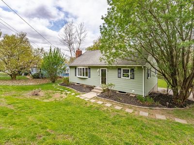 194 Mapleshade Ave, East Longmeadow, MA, 01028