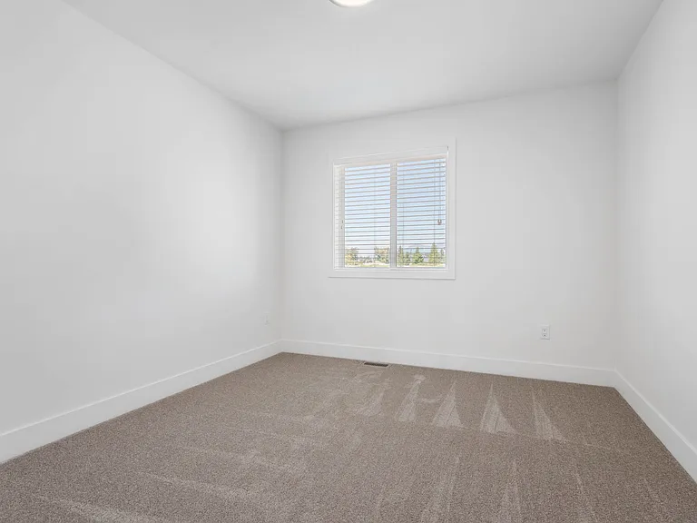 46211 Promontory Rd — Photo 28