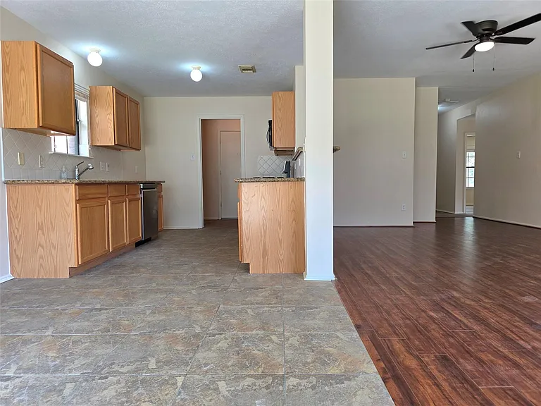 16106 Darwood Ct — Photo 9