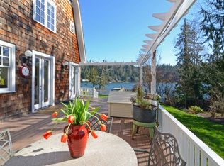 14620 Sivertson Rd NE, Bainbridge Island, WA 98110