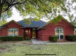 7 NW Pleasant View Rdg, Lawton, OK 73505