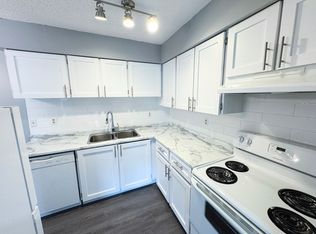 45598 McIntosh Dr #307, Chilliwack, BC V2P 7J3