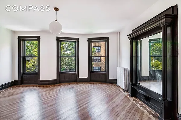 Rented by Compass | media 66