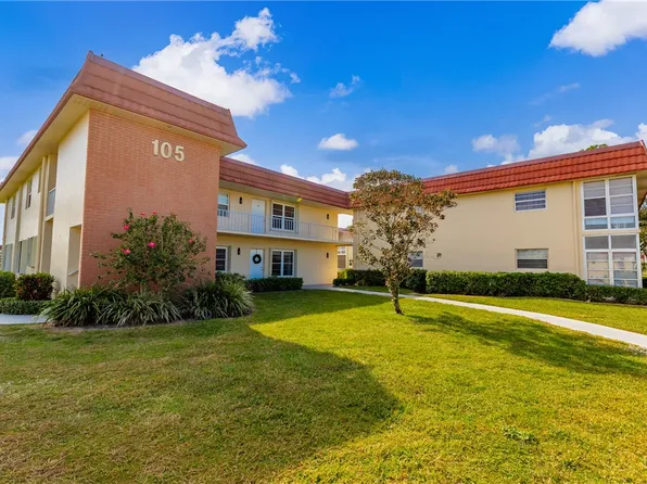 105 Spring Lake Ct APT 203, Vero Beach, FL 32962