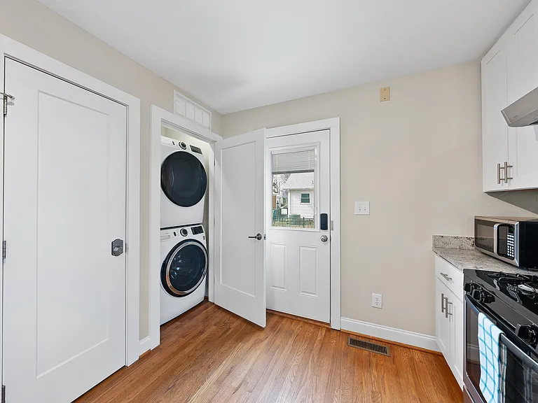 104 S Pettigrew St — Photo 10