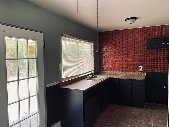 5th image of 6242 Trail Valley Dr