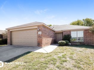 3449 Heatherbend St, Fort Worth, TX 76123