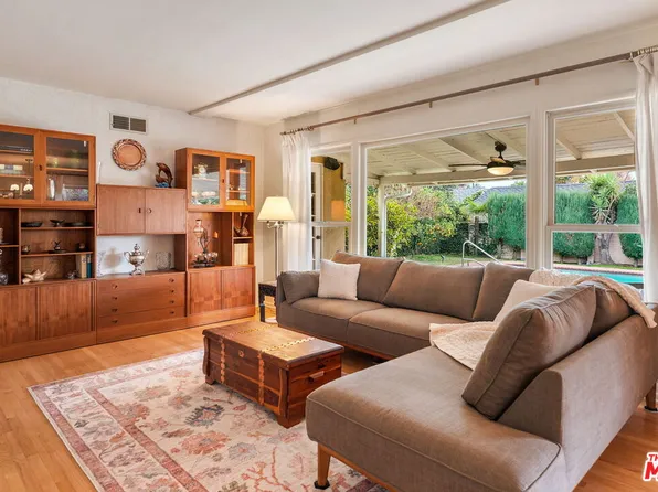 13024 Magnolia Blvd, Sherman Oaks, CA 91423
