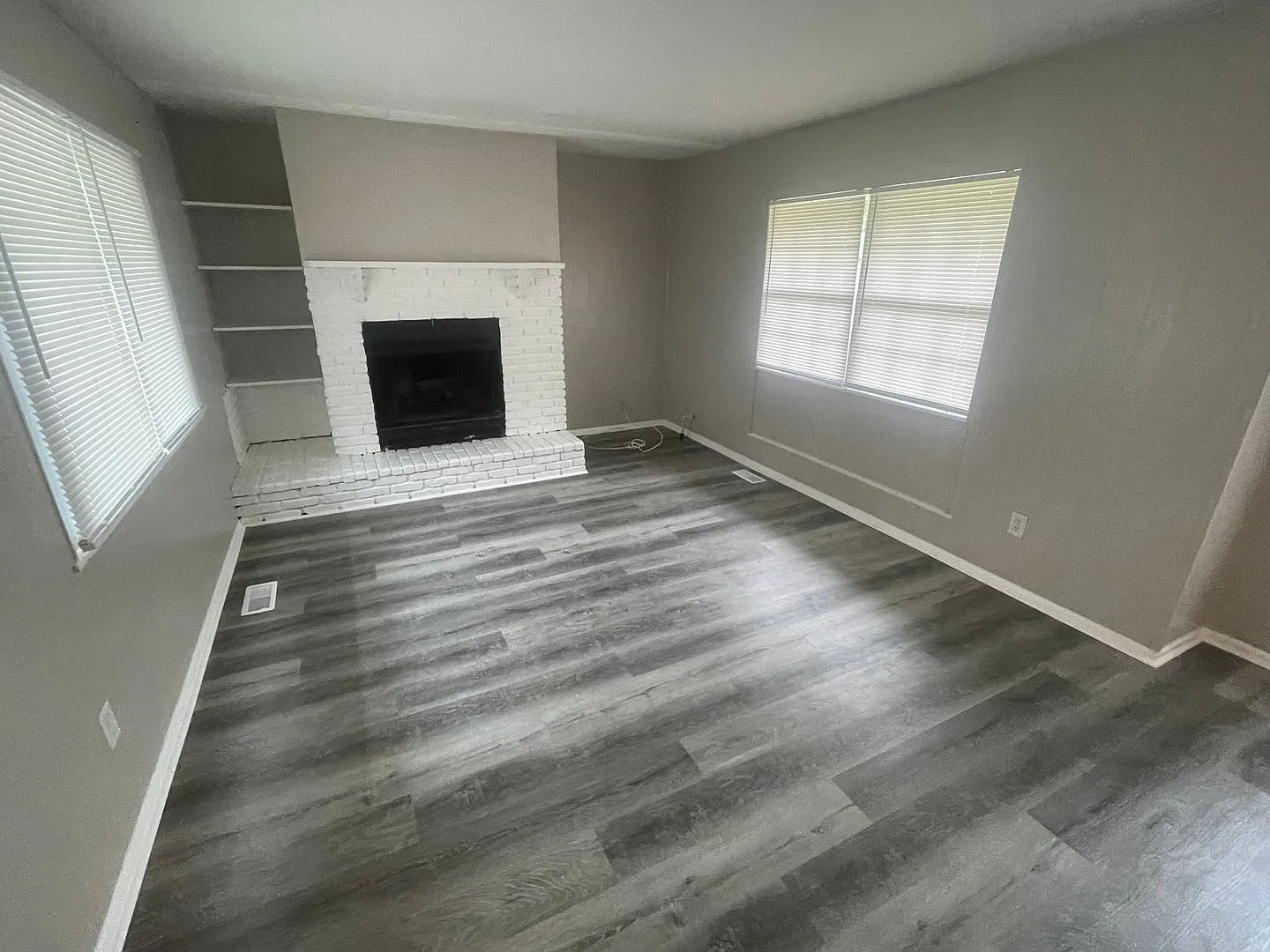 Priced to Move -Newly Renovated 3 Bedroom Ranch — Photo 4