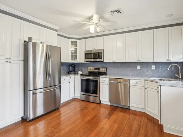 1160A Argyll Cir, Lakewood, NJ 08701