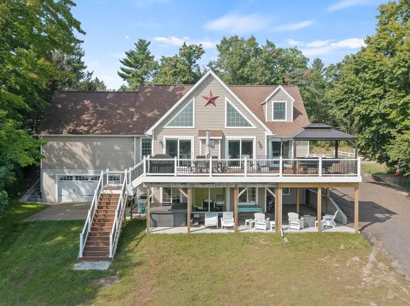 12409 McMurty Dr NE, Sand Lake, MI 49343