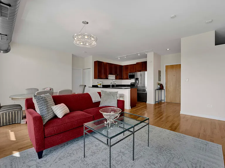 1150 W 15th St #418 — Photo 4